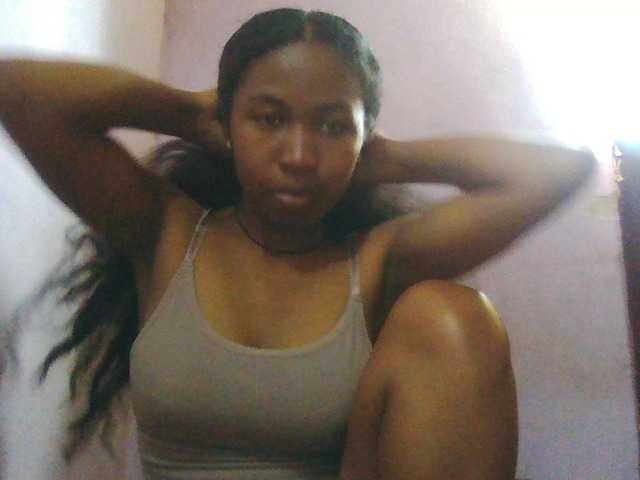 Aisah live cam on BongaCams