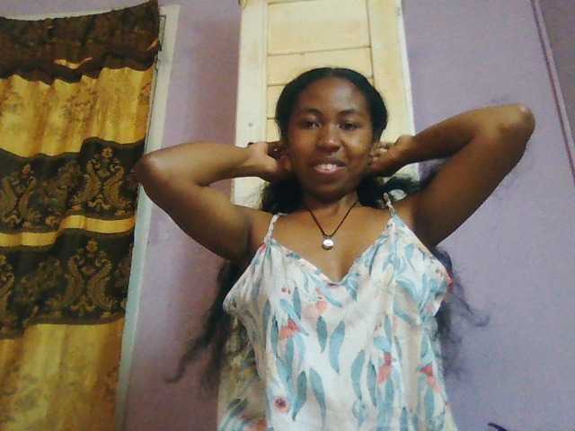 Aisah live cam on BongaCams