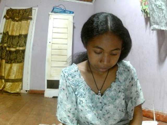Aisah live cam on BongaCams