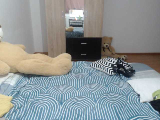 Emmatool live cam on BongaCams
