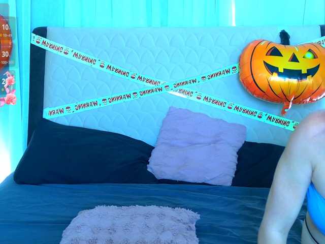 KissMeLola live cam on BongaCams