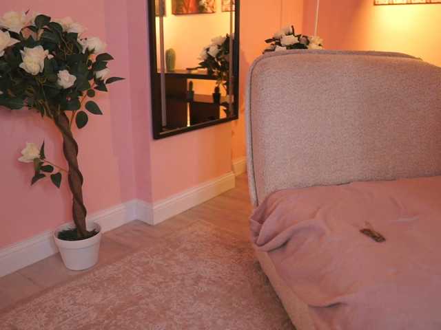 CamiRoux live cam on BongaCams