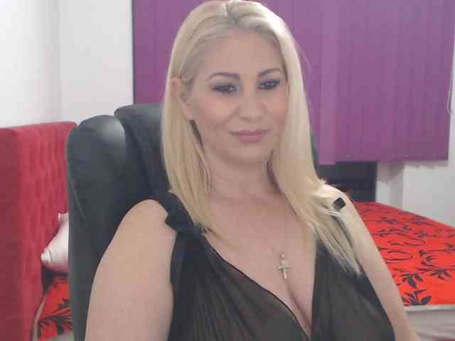 XxxIuliaxxtasyy
