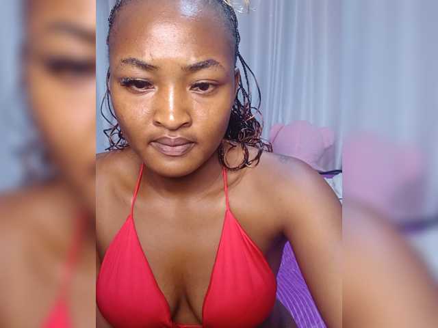 Lizzyke live cam on BongaCams