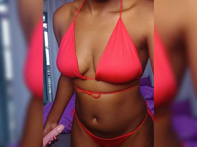 Lizzyke live cam on BongaCams
