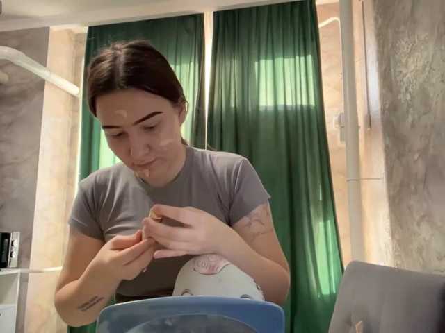 HellenKroes live cam on BongaCams
