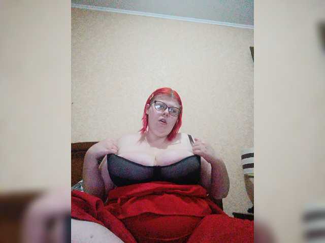 le modèle Norry-Hannah est en webcam porno dans un show sur le site bongacams, il possède les tags suivants: White/Caucasian,Redhead,Trimmed