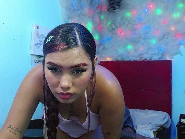 Destroyinggirl live cam on BongaCams