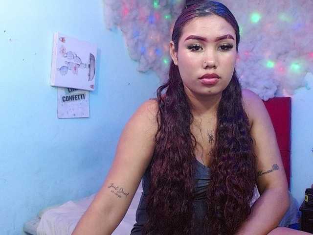Destroyinggirl live cam