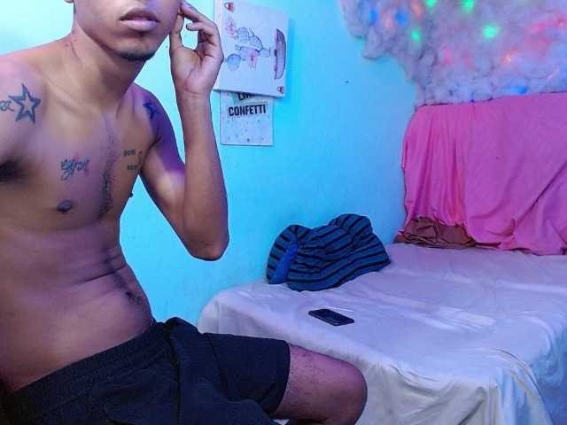 Destroyinggirl live cam on BongaCams