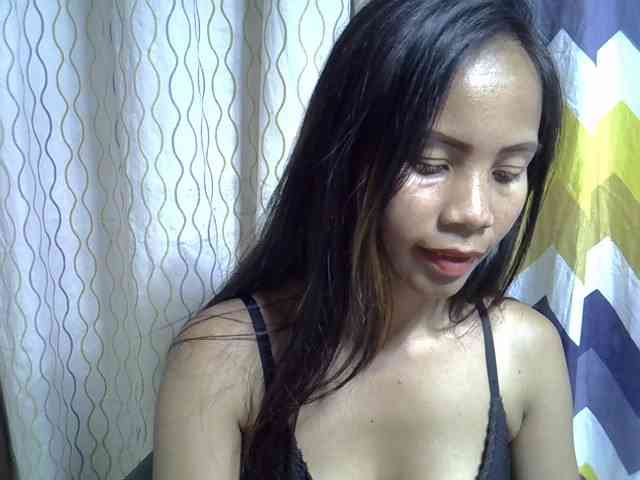 Modèle: Alyssa-Villanueva