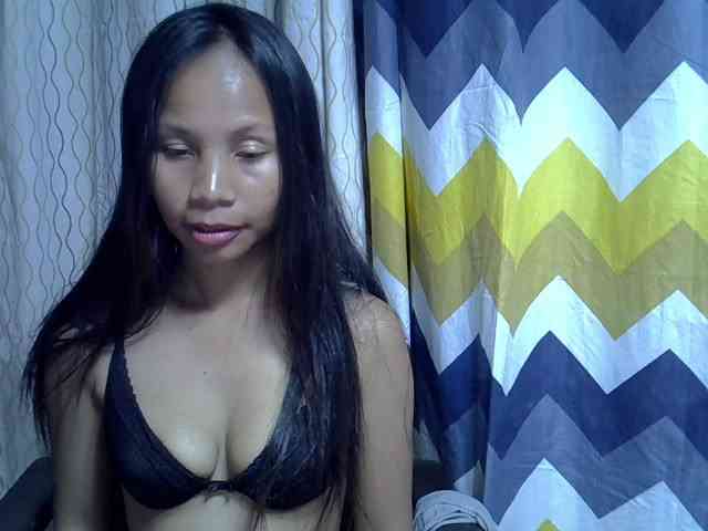Modèle: Alyssa-Villanueva
