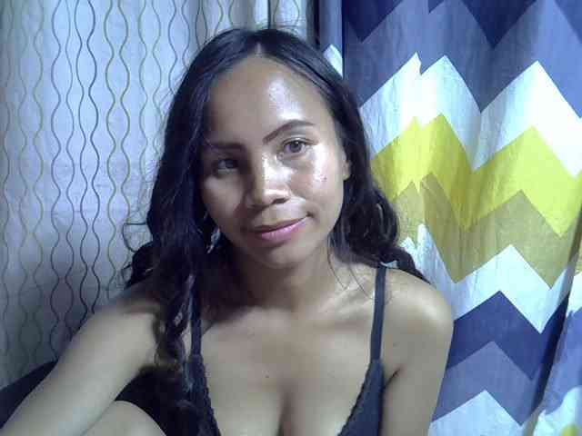 Modèle: Alyssa-Villanueva