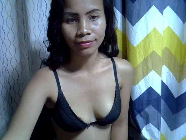 Modèle: Alyssa-Villanueva