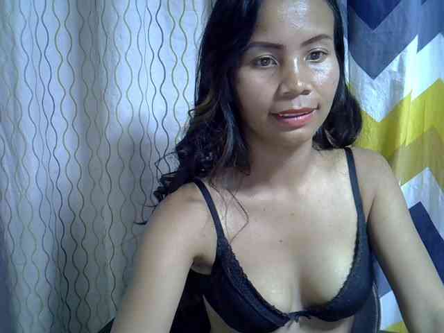Modèle: Alyssa-Villanueva