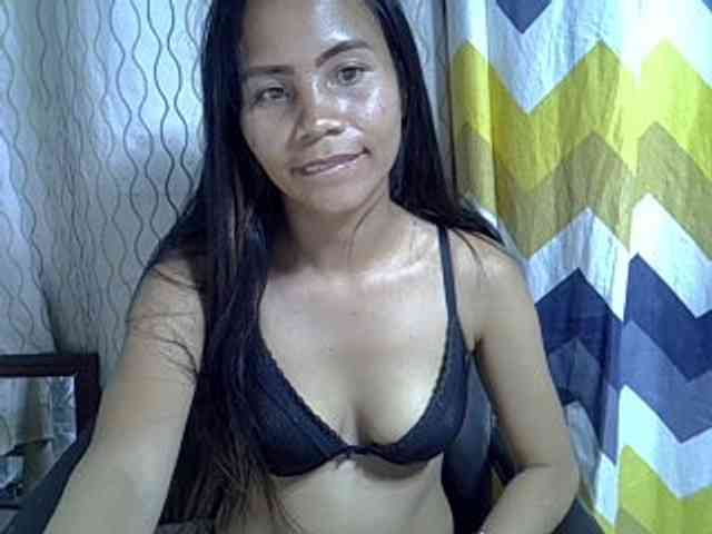 Modèle: Alyssa-Villanueva