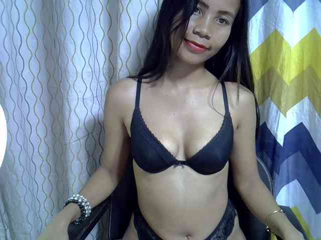Modèle: Alyssa-Villanueva