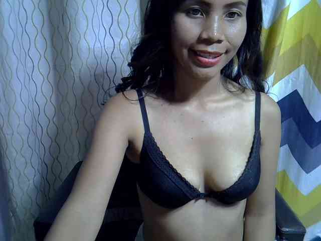 Modèle: Alyssa-Villanueva