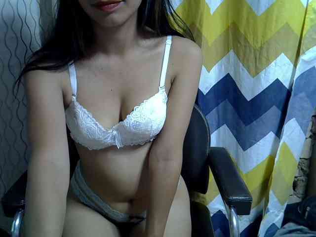 Modèle: Alyssa-Villanueva