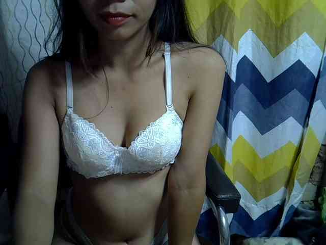 Modèle: Alyssa-Villanueva