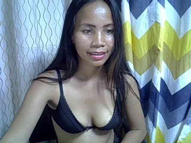 Modèle: Alyssa-Villanueva