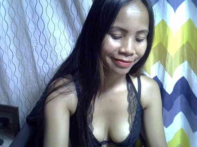 Modèle: Alyssa-Villanueva