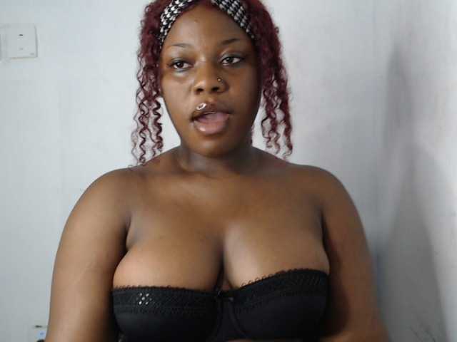 Sexy-sheally live cam on BongaCams
