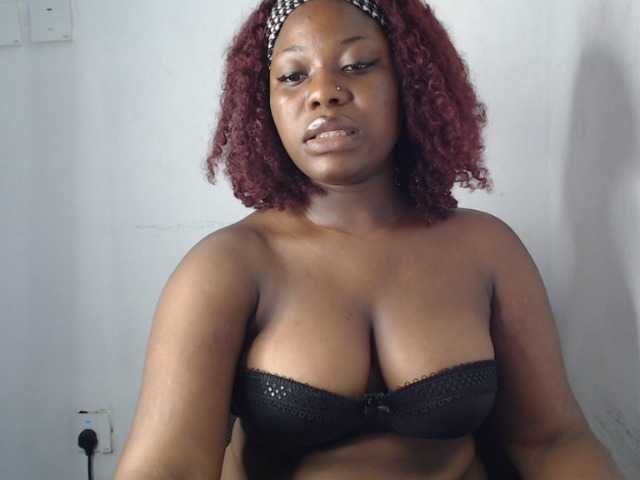 Sexy-sheally live cam on BongaCams