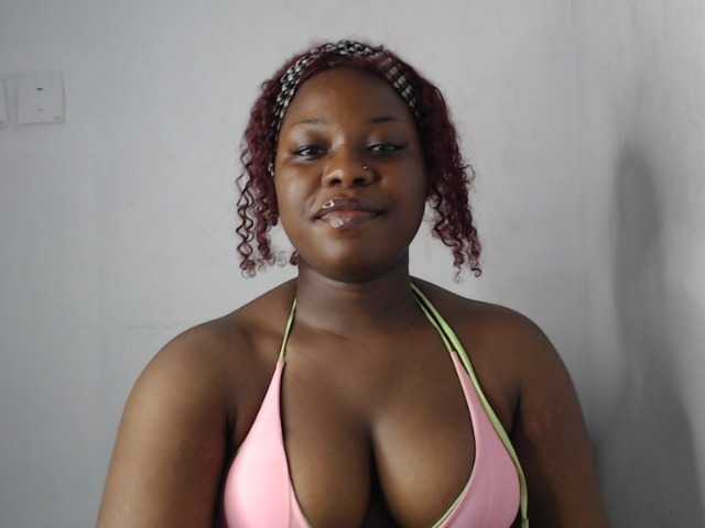 Sexy-sheally live cam on BongaCams