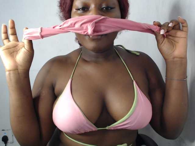 Sexy-sheally live cam on BongaCams