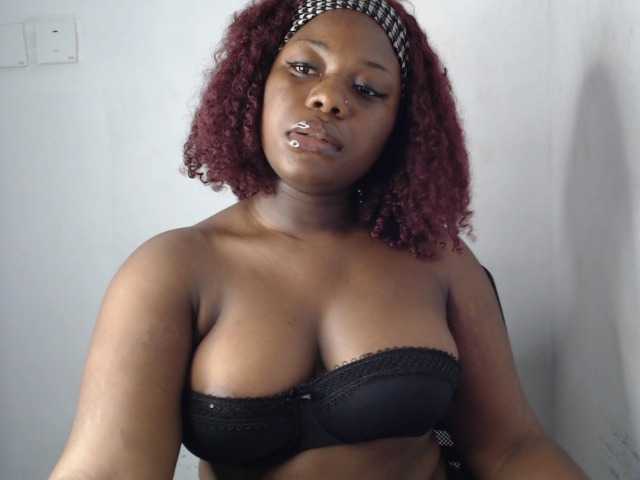 Sexy-sheally live cam on BongaCams