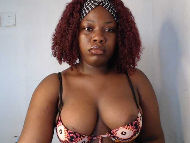 Sexy-sheally live cam on BongaCams