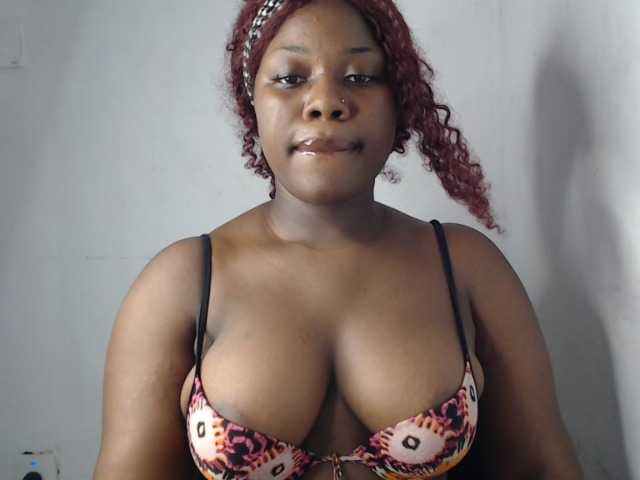 Sexy-sheally live cam on BongaCams