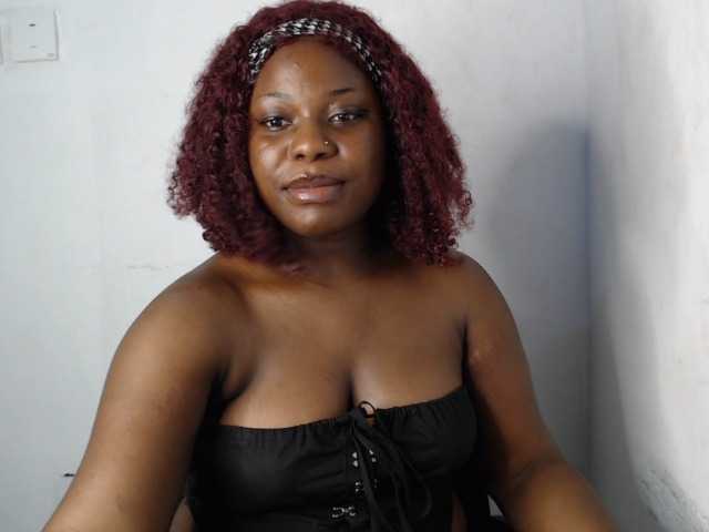 Sexy-sheally live cam on BongaCams