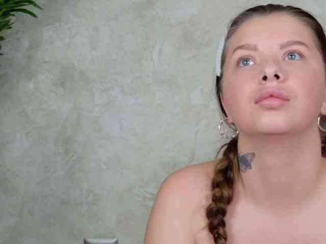 Lolajunee