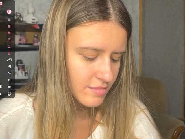 AmeliaMichelini live cam on BongaCams