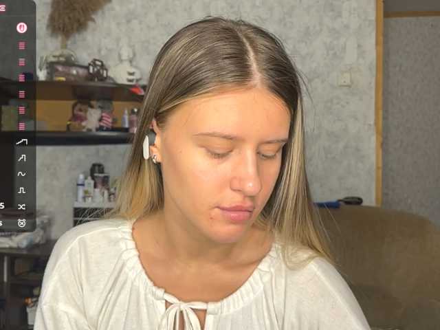 AmeliaMichelini live cam on BongaCams