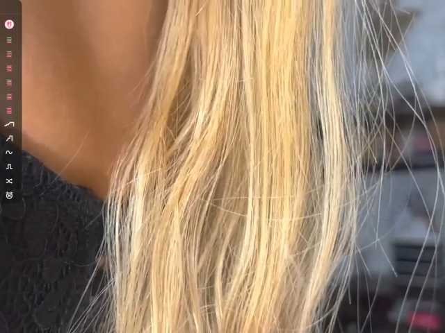 AmeliaMichelini live cam on BongaCams