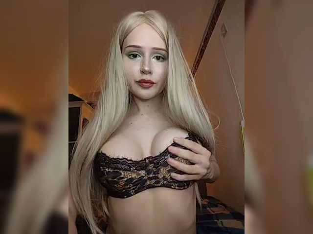 EvaGoddess live cam on BongaCams