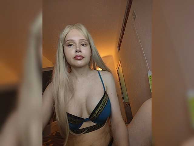 EvaGoddess live cam on BongaCams