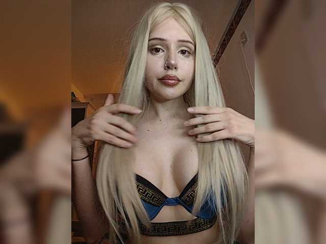 EvaGoddess live cam on BongaCams