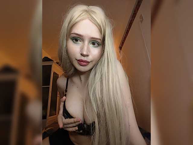 EvaGoddess live cam on BongaCams