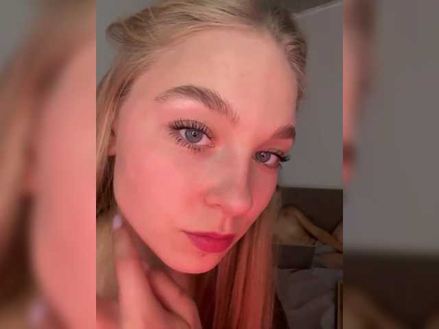 Kisa25-26-03 live cam on BongaCams