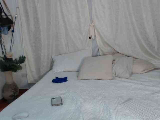 Charlotte2456 webcam