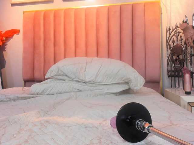 MiaBunny live cam on BongaCams