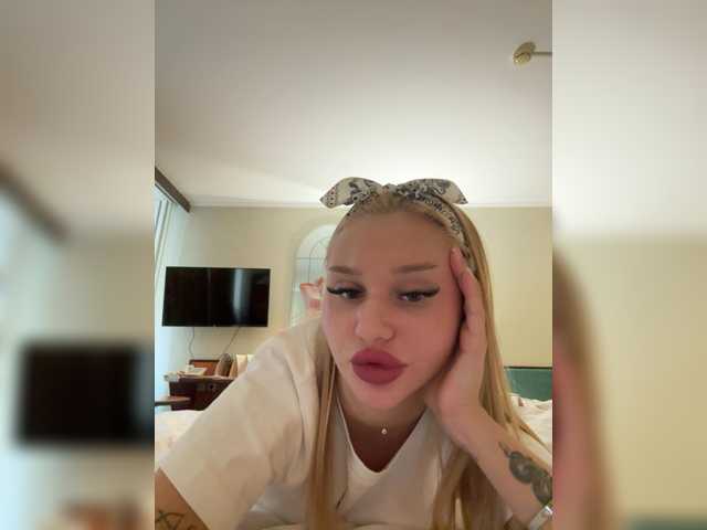 VikosDimos live cam on BongaCams