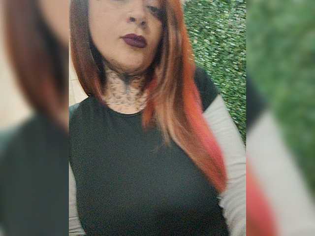 Ameliee live cam on BongaCams