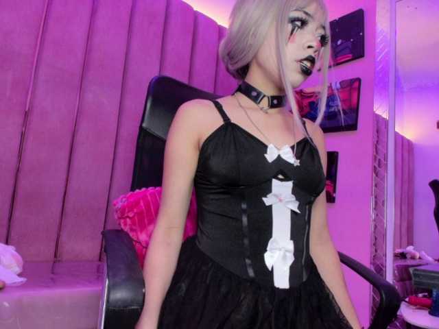 DarkMoon6 live cam on BongaCams