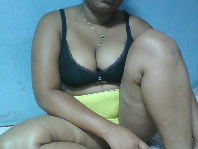 MICKY21 live cam on BongaCams