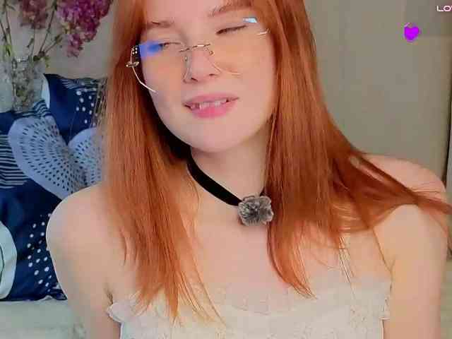 Модель: LilyVibe